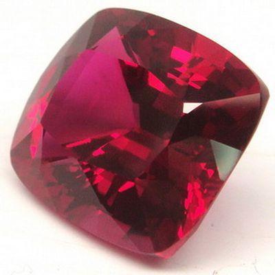 Ptp 098 topaze rouge 25x22x12mm pierre taillee joaillerie 1 